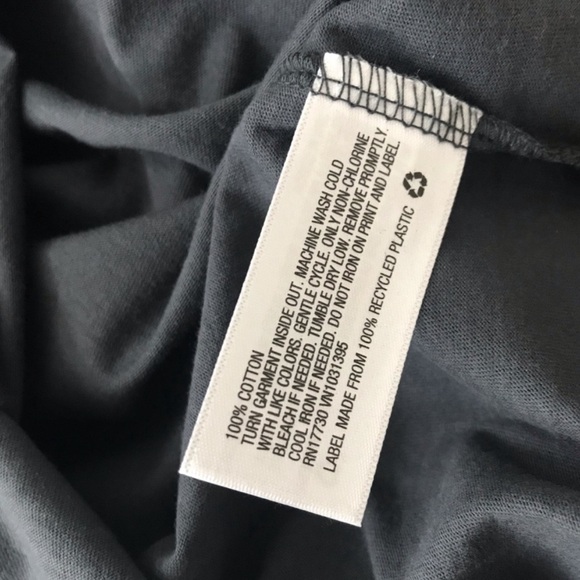 Universal Thread Charcoal Graphic Crew Neck T-Shirt M - Picture 11 of 11